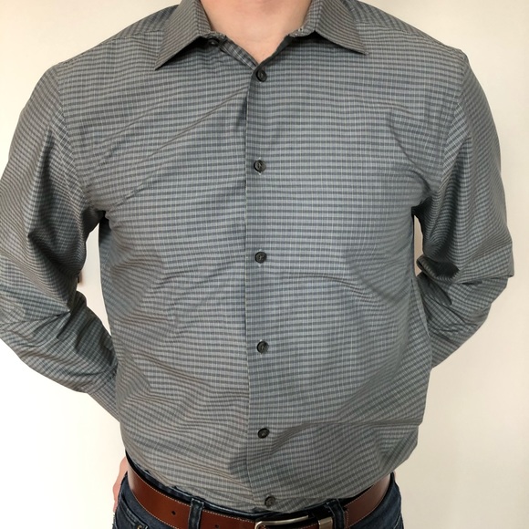 Calvin Klein non-iron slim fit men’s dress shirt - Picture 2 of 5